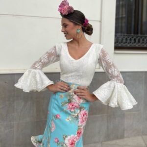 Blusa flamenca modelo Doñana de encaje color Beige