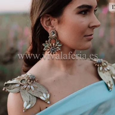 images Pendiente de flamenca modelo Dorado de Candela Reina