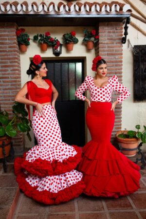 Completo flamenco composto da camicetta e gonna a pois modello Astrid