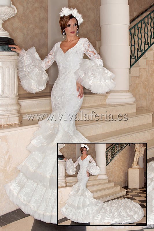 Traje de novia flamenco modelo Brisa con cola de Guadalupe