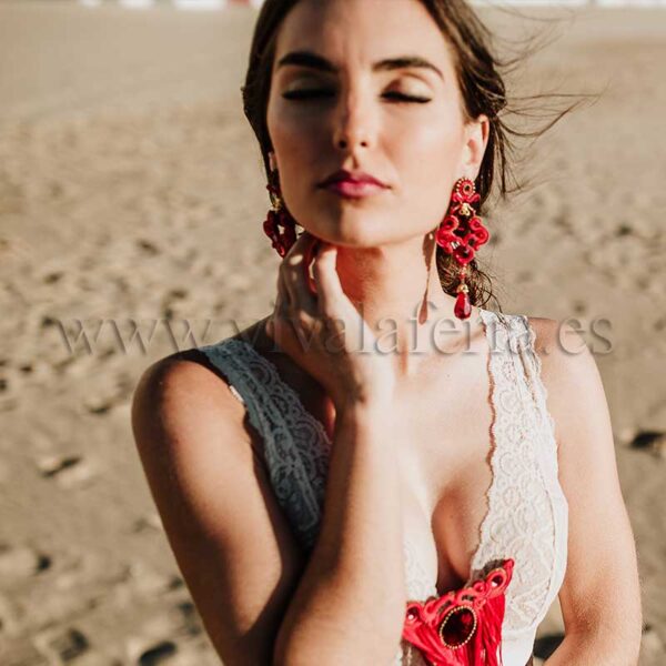 Pendientes bisutería flamenca coral de Candela de Reina