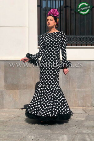 Traje de flamenca económico negro lunar blanco modelo Reina 