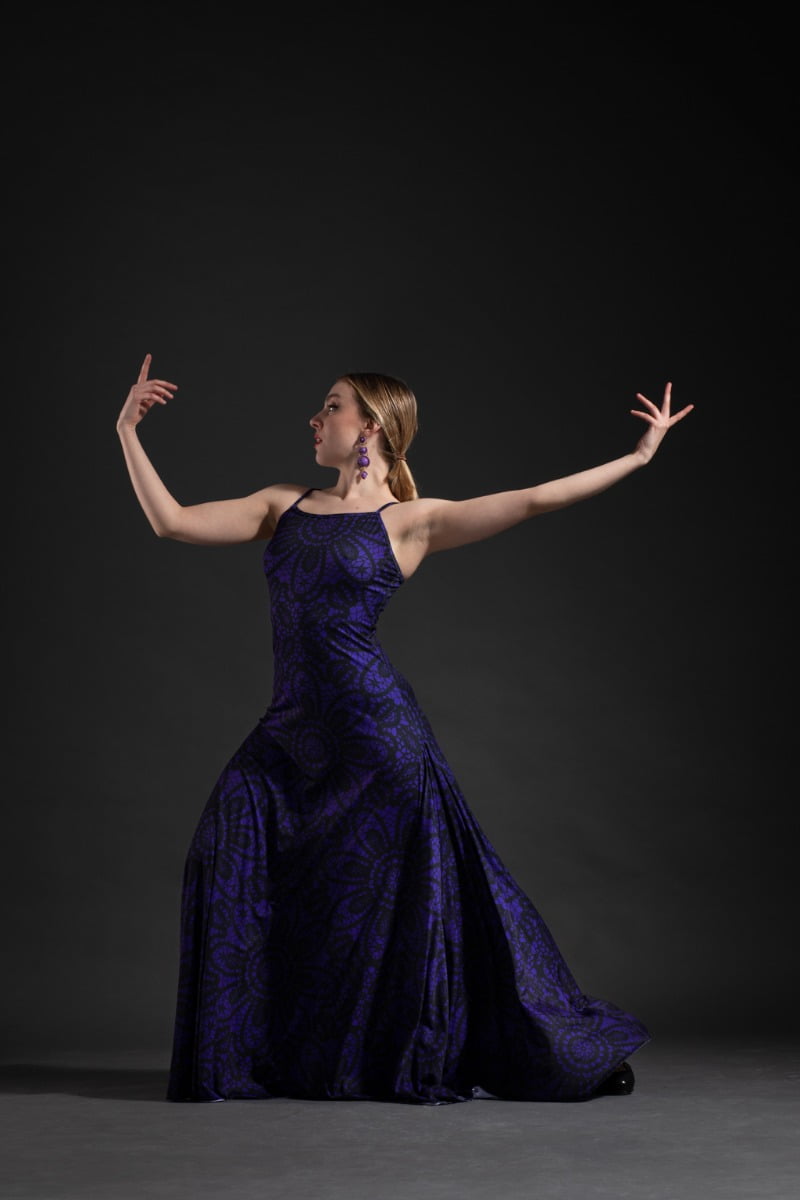 フラメンコ ダンス リハーサル ロシア用の黒いドレス - Viva la Feria