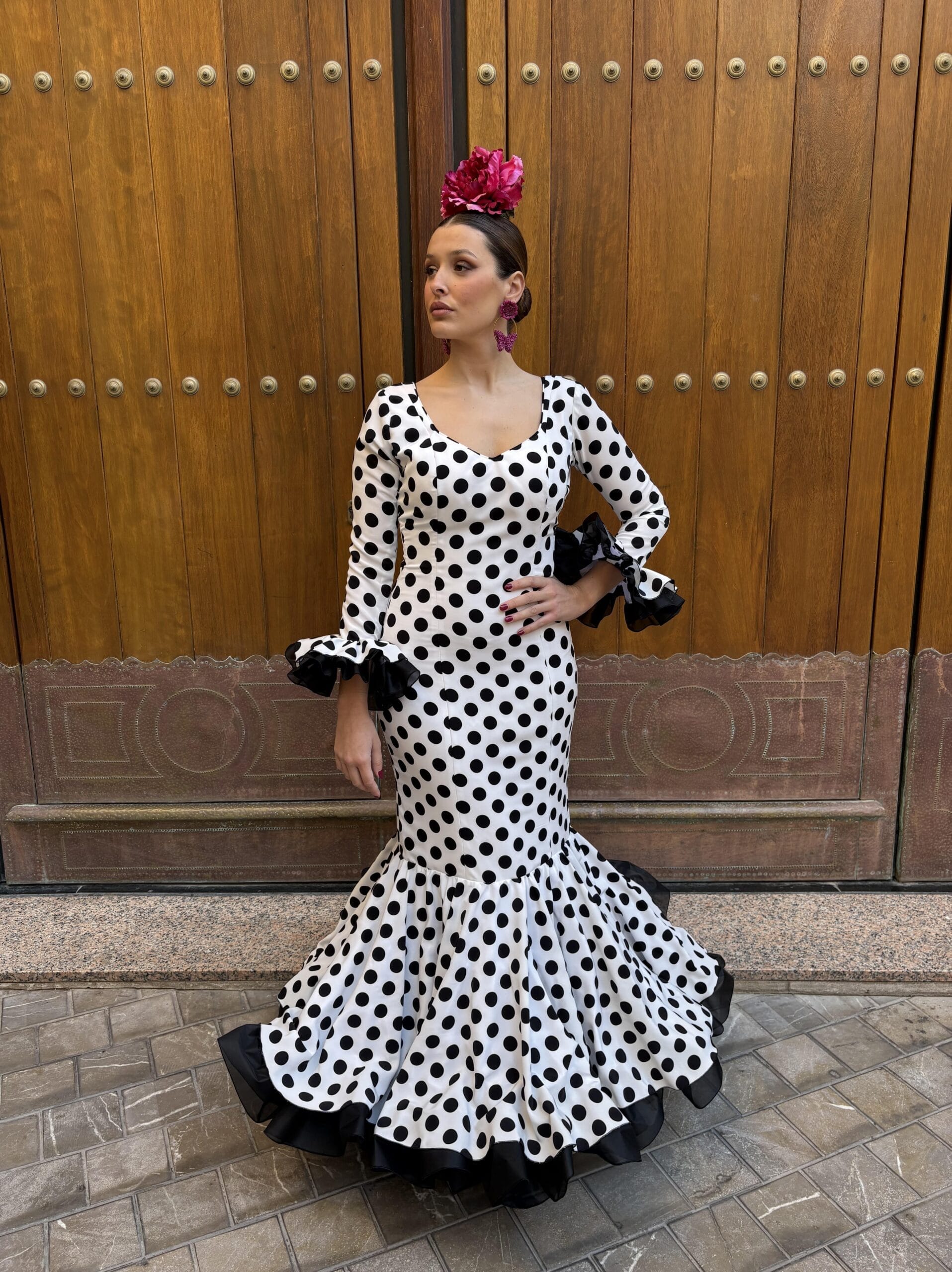 経済的フラメンコスーツ - エンプレスホワイトルナーブラック|ライブ