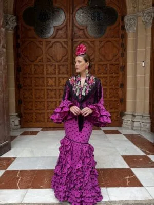 Costume da zingara – Modello Esperanza Bougainvillea lunare nera | Collezione Carmen Acedo